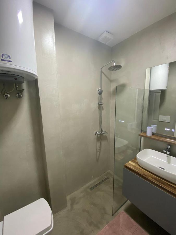 Studio Apartments Villa 24 Tirana Bagian luar foto
